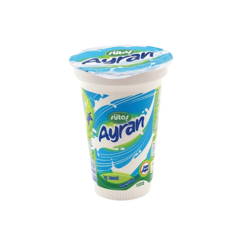 Ayran, köpüklü ve serinletici bardak ayran